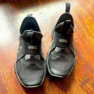 Kids Nike flex runners